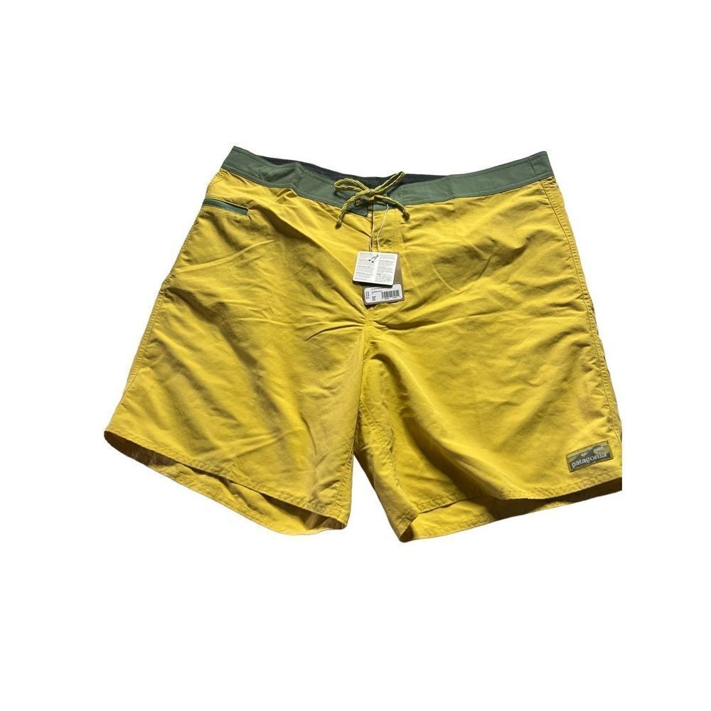 Patagonia Men's Surfboard Yellow Wavefarer Boardshort Swimwear Size 40 NWT